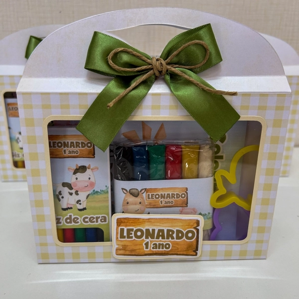 Kit Diversão na Maletinha Fazendinha
