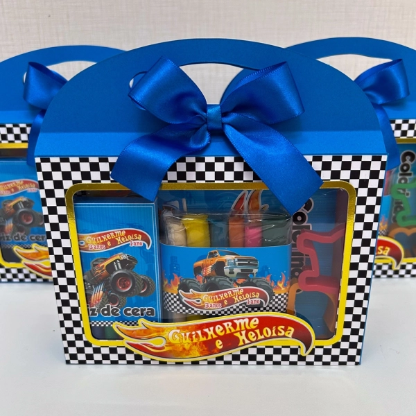 Kit Diversão na Maletinha Hot Wheels Monster Truck