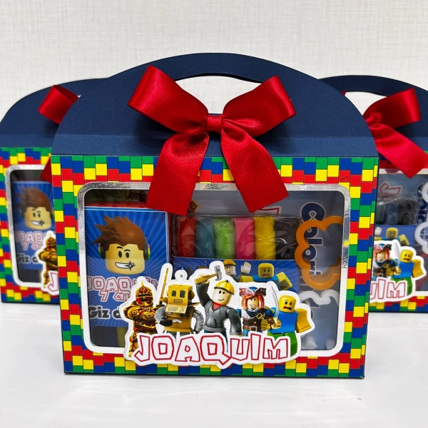 Kit Diversão na Maletinha Roblox